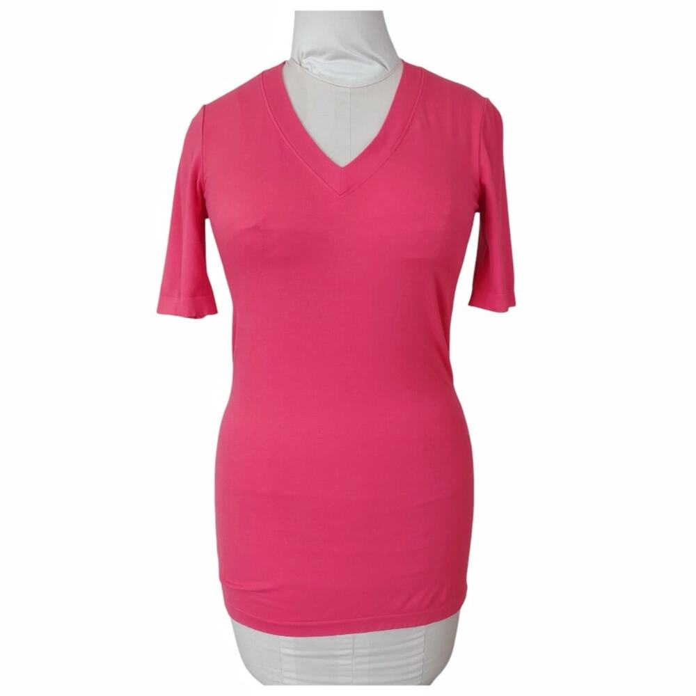 WOLFORD Pink Knit V-neck T-Shirt Size S Stretchy Business Basic Short Sleeve